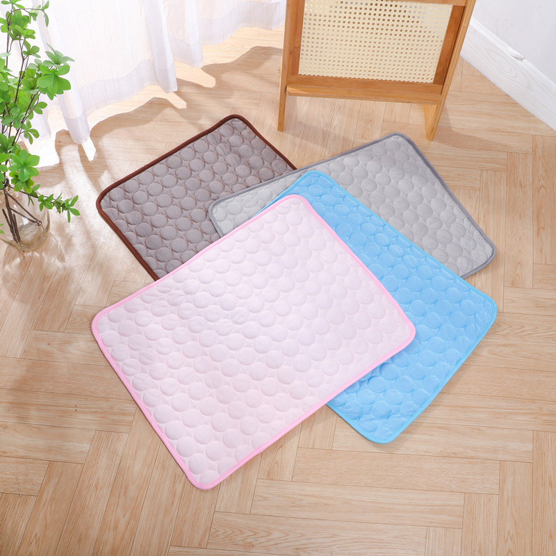 Alfombra Refrescante de Seda d - Dog Cooling Mat reseña y precio